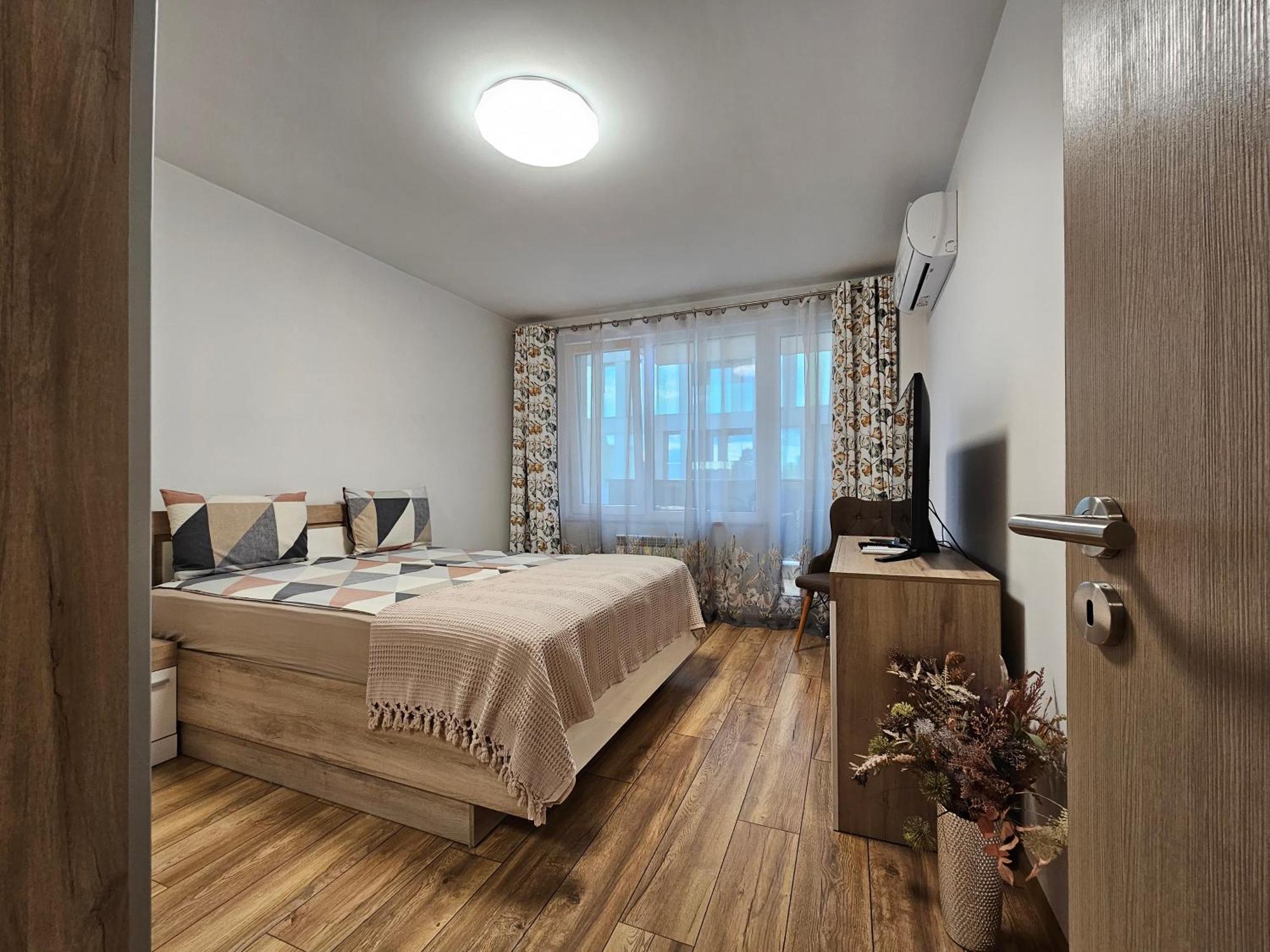 Apartamento Brand New With Free Parking Near Center