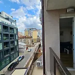 Brand New Apartment With Free Parking Near City Center