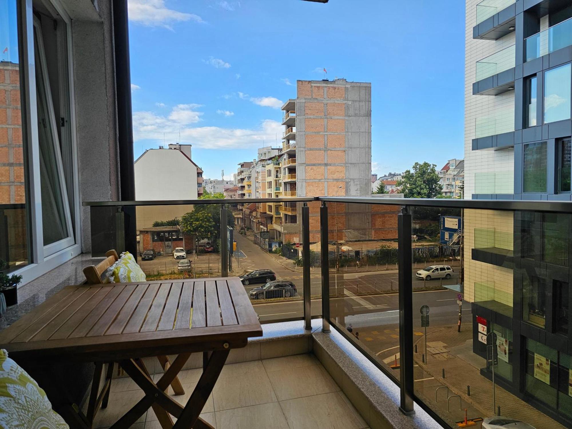 Brand New With Free Parking Near Center Appartement Sofia